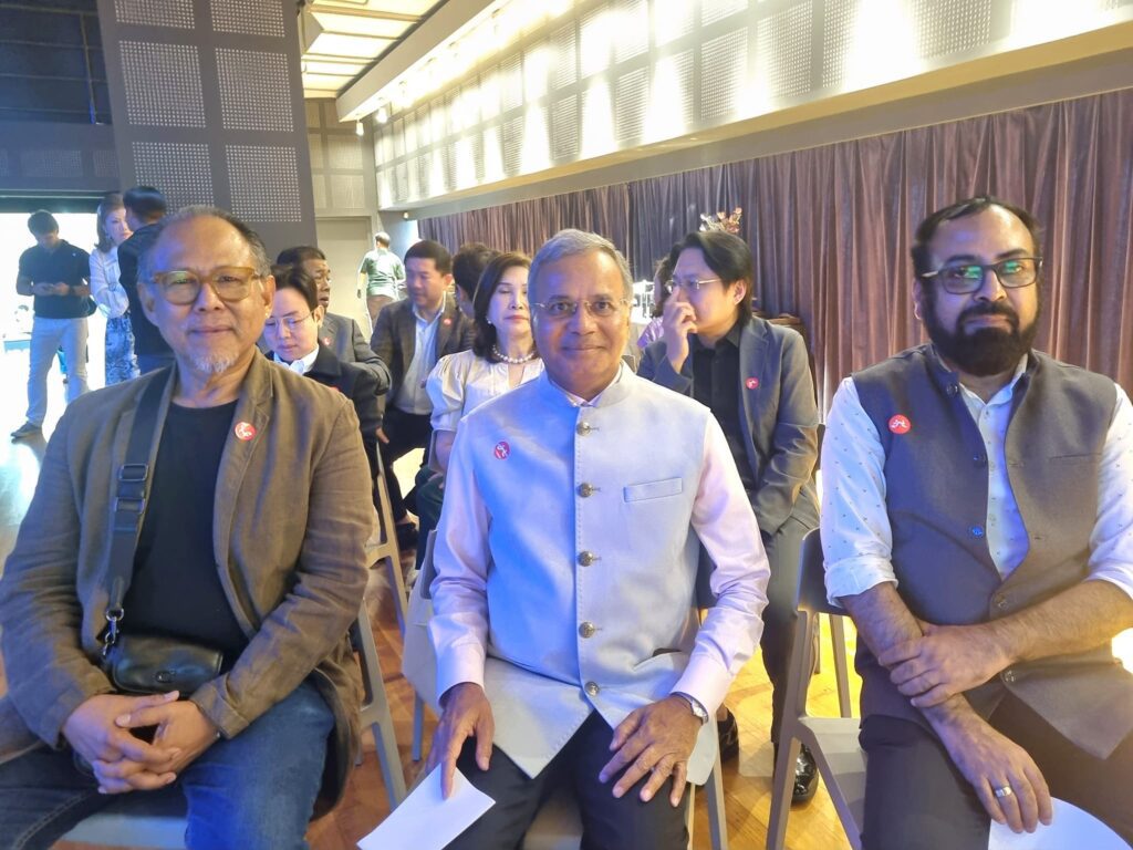 Thai actor Vithaya Pansringarm and Instagram influencer Rajesh Kumar (marketingbyraj).